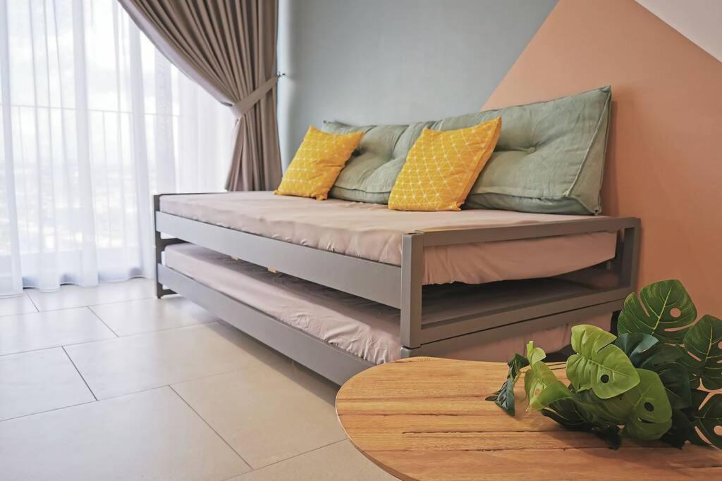 Astetica Pool & Lake View High Floor 100Mbps Wifi Netflix Seri Kembangan Eksteriør billede